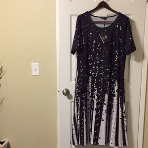 c.o.z.y long dress size xxl color black white new